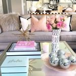 Elementos decorativos brillantes en gris