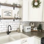 Azulejo blanco con desplazamiento