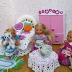 Muebles para muñecas de punto
