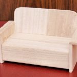 Sofá de madera