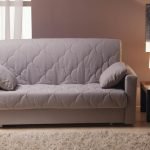 Lámpara sobre la mesa