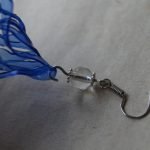 Hacemos y sujetamos el bucle