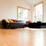 Laminado ligero en la habitación.
