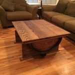 Mesa de medio barril de vino