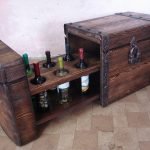 Mesa con cajones