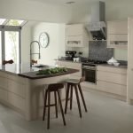 Interior de cocina en color beige.