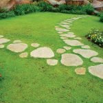 Patio de piedra natural.
