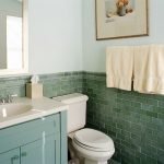 Aplicaciones de pinturas al óleo para la decoración del baño.