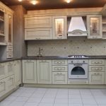 Cocina de bricolaje con fachada de MDF