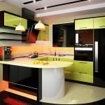 Electrodomésticos empotrados en el interior de la cocina.
