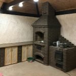 En una habitación separada