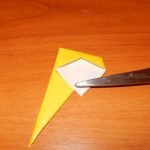 Dobla los lados hacia el centro