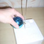 Encadenando bolas de navidad