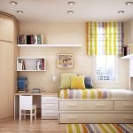 Cama junto a la ventana