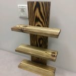 Estante de tablero de madera