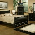 Cama ancha de más de 180 cm.