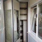 Puertas de acordeón espejadas