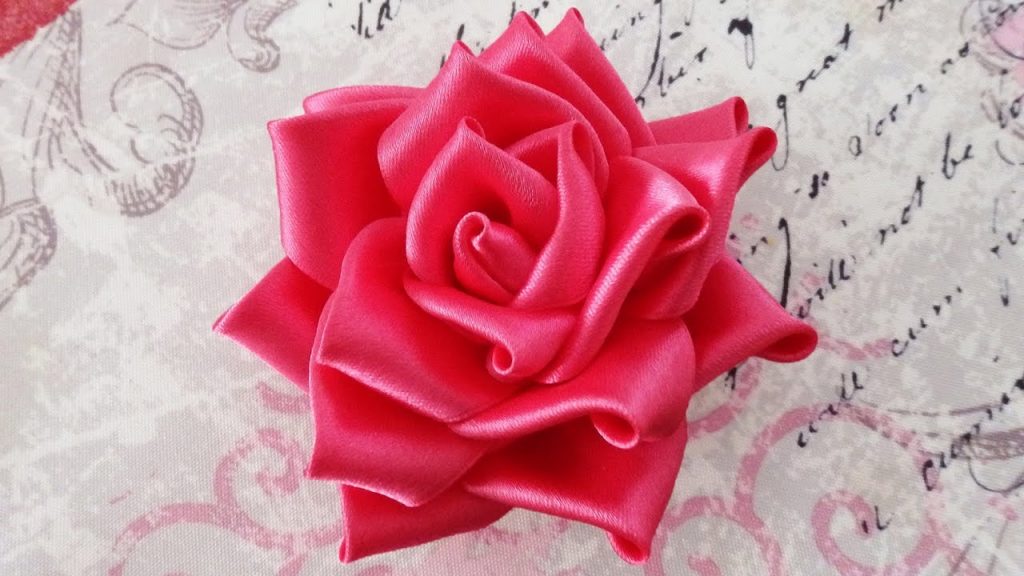 Rosa brillante