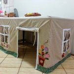 Creamos una casa para juegos debajo de la mesa
