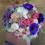 Ramo de claveles y gypsophila