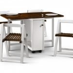 Mesa plegable para la cocina.