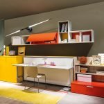 Cama combinada con una mesa