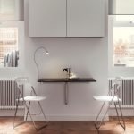 Radiadores debajo de la ventana