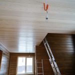 Revestimiento de tonos claros