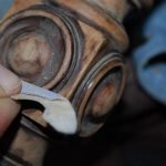 Para los huecos utilizamos papel de lija.