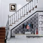 TV debajo de las escaleras