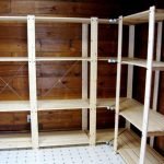 Estanterías de madera de esquina