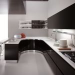 Cocina de alta tecnología en blanco y negro