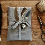 Envoltura de regalo de plumas