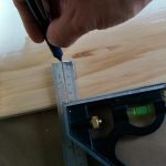 Debajo dibuja una línea de 5 cm.