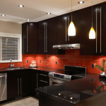 Muebles oscuros