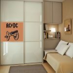 Armario corredizo en una habitación