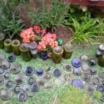 Hágalo usted mismo camas de botellas de vidrio