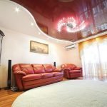 Muebles de cuero en la sala de estar