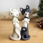 Figuras de focas recién casadas