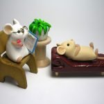 Ratón de porcelana