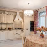 Cortinas brillantes en la cocina