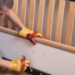 Instalación de una cama plegable