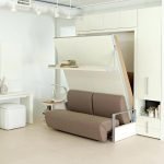 Cama plegable en el interior.