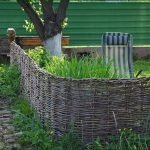 Sillón bajo el arbol