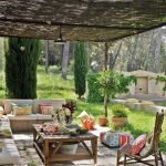Veranda y muchas plantas