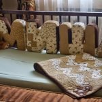 Las letras de los lados
