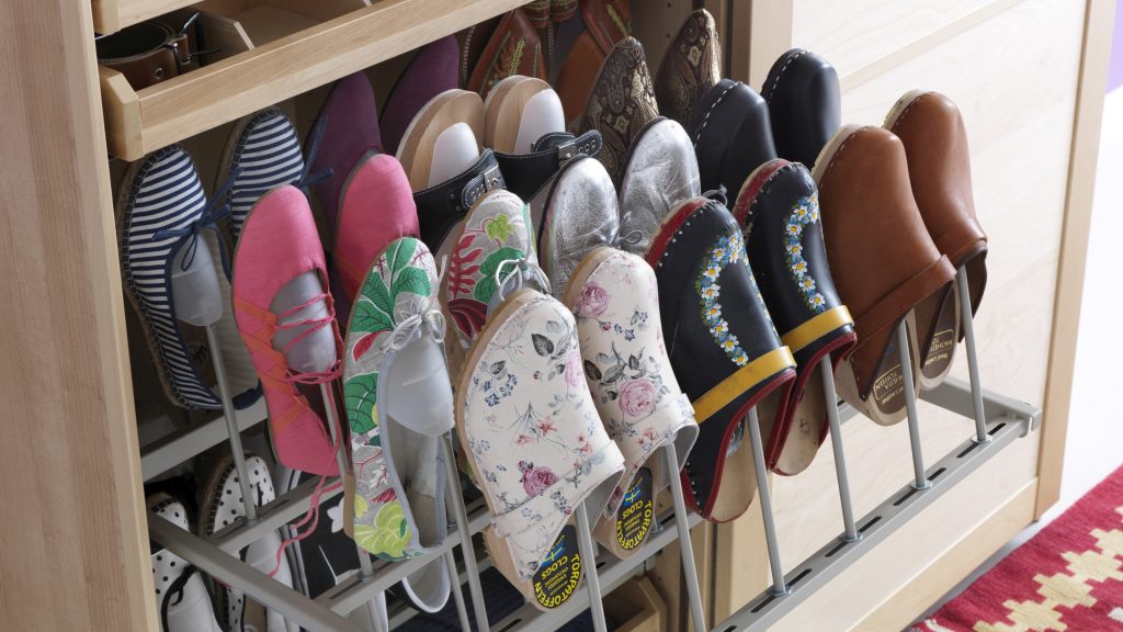 אחסון נעליים