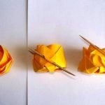 Tuerce los pétalos