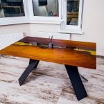 Radiadores debajo de la ventana