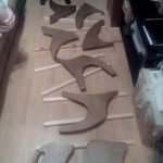 Aplicamos barniz para muebles